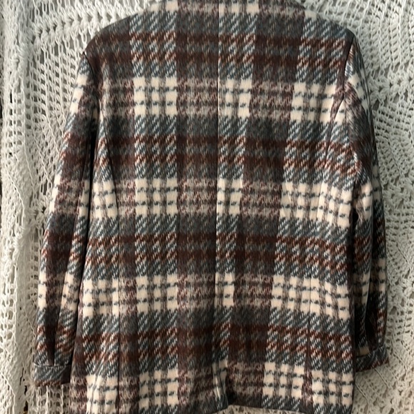 Coco Y Club medium lined plaid blazer.  Very soft, washable & non wrinkle - Picture 6 of 6